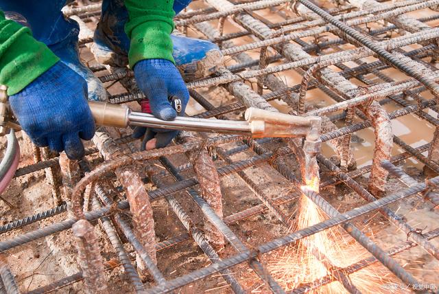 汽車配件安裝指南 如何正確安裝機械錨栓，確保穩固與安全